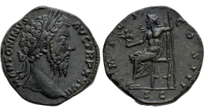 CARAUSIUS (286-293). Denarius. Londinium. Obv: IMP CARAVSIVS P F AVG.
Laureate, draped and cuirassed bust right.
Rev: RONOVAT (sic) ROAM (sic) / RSR.
Lupa Romana right, head lowered, suckling the twins Romulus and Remus. RIC 571 var. (rev. legend). Ex Lanz 76 (18 May 1996), lot 829. Very rare. Condition: Near extremely fine.
Weight: 3.89 g.
Diameter: 18 mm.